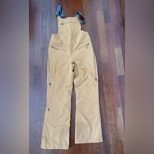 Obermeyer Women's Tan Bib Ski Pants. Bliss Bib Pant in Size 8.